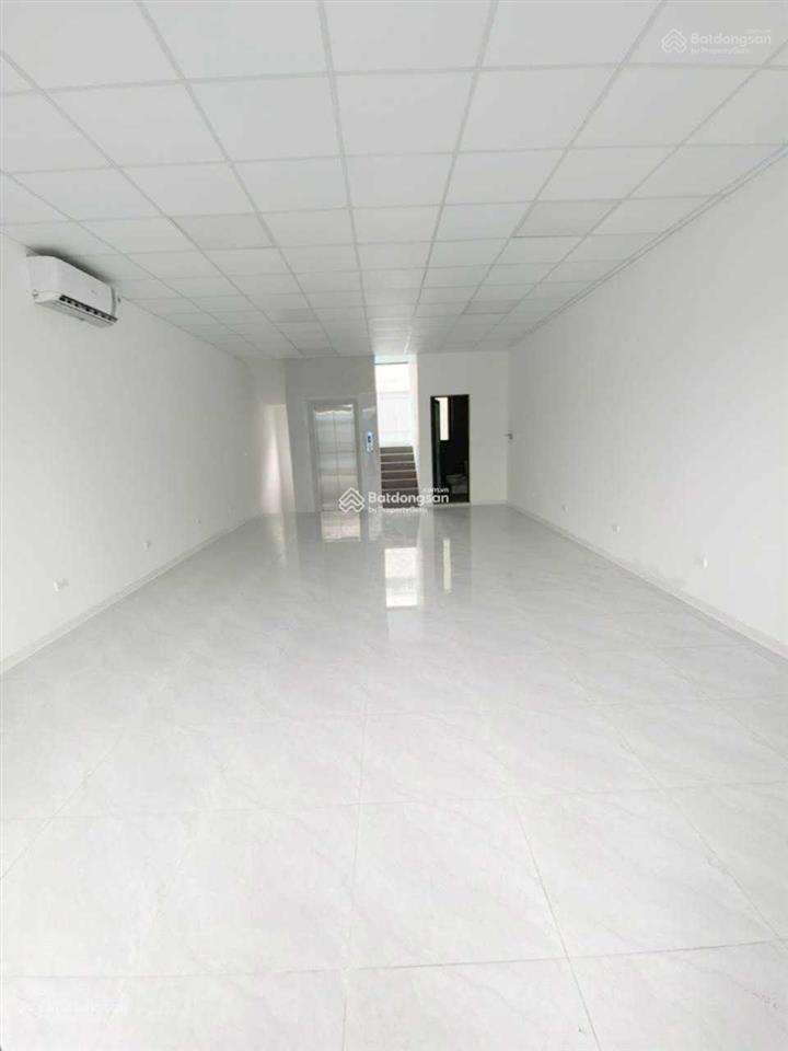 Cho thuê nhà riêng kđt galaxy tố hữu. dt 90m2, 6 tầng thang máy, full điều hòa. ô tô đỗ cửa