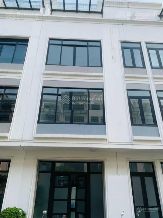 Cho thuê lk vinhomes hàm nghi  mỹ đình. dt 95m2, 5 tầng thông sàn, thang máy. phù hợp các mô hình