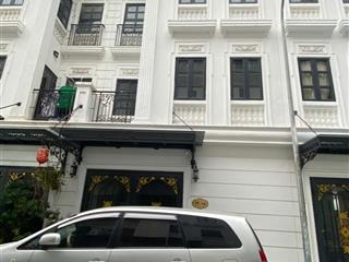 Cho thuê nhà hàm nghi  mỹ đình. dt 70m2, 5 tầng thông sàn, ô tô tránh đỗ, phù hợp các mô hình