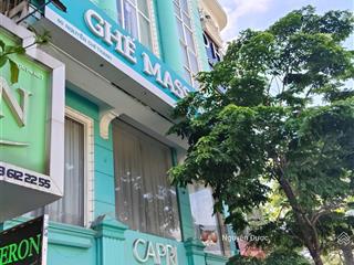 Mặt phố nguyễn chí thanh, liễu giai,đống đa, dt 84m, mt 9.4m, 8 tầng, vỉa hè 8m,cho thuê 105tr/th