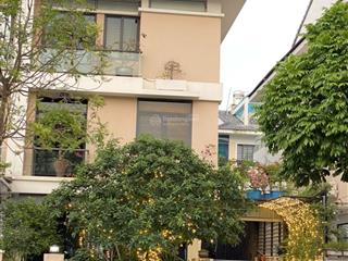 Chính chủ bán căn biệt thự an phú shop villa , mặt đường lớn , vừa ở vừa kinh doanh . 0964 961 ***