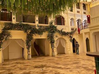 Bán biệt thự mt xuân thủy, thảo điền, quận 2. dt 18 x 40m (cn 726m2). 3 tầng. giá bán 120 tỷ