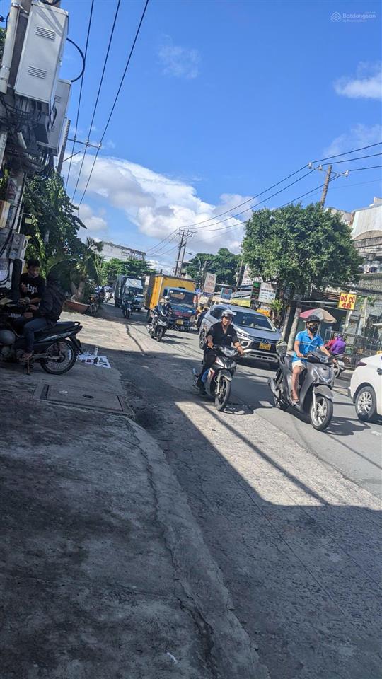 Hot! bán nhà mt huỳnh văn gấm, phú thạnh, tân phú. dt 16 x 35m  cn 710m2  kc 2 tầng. giá 53 tỷ