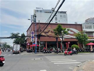 Bán nhà góc 2 mt đường đồng đen phường 11, tân bình, dt 10 x 30m, hđt 195 triệu, giá 43 tỷ