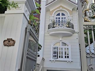 Bán biệt thự hồ bơi đẹp tại thảo điền, quận 2, dt 14 x 25m, cn 305m2, hầm 3 tầng, giá 71 tỷ