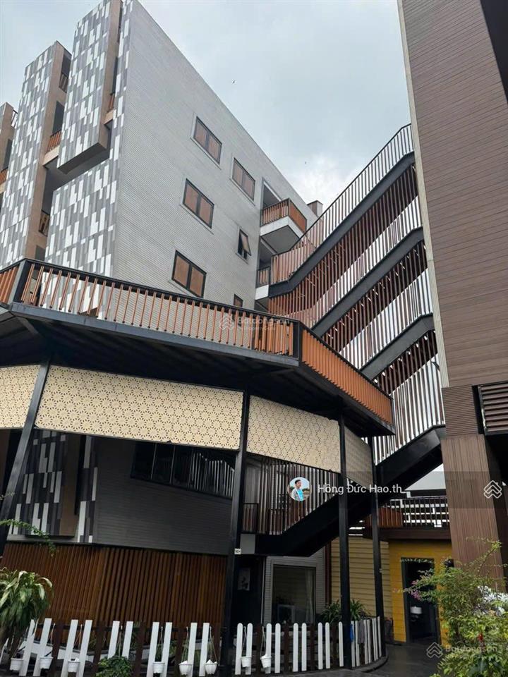 Bán tòa nhà mt đường nguyễn duy trinh, phú hữu, quận 9. dt 19 x 99m  hầm  7 tầng. giá 140 tỷ