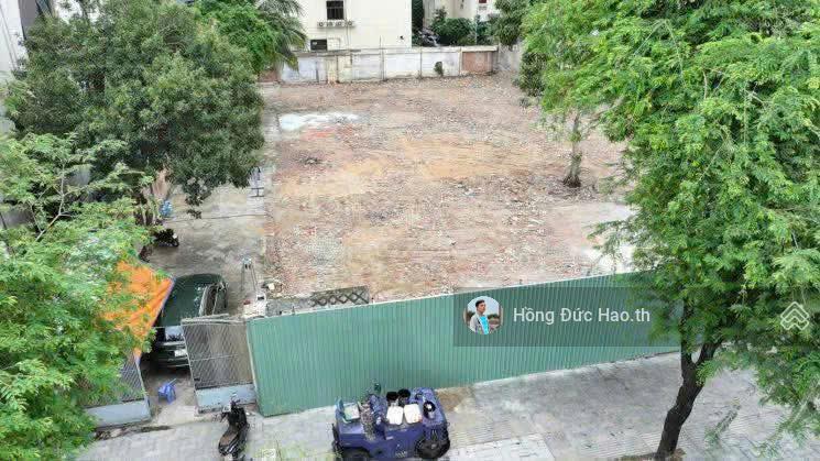 Bán đất mt đường nguyễn văn thủ, đa kao, quận 1, dt 31 x44m. ctxd 3 hầm  15 tầng. giá 1300 tỷ