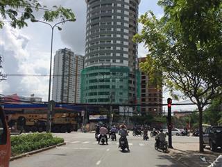 Cần bán nhà mt huỳnh tấn phát, p. phú thuận, quận 7, dt 11 x 65m), xd hầm 8 tầng. giá 125 tỷ tl