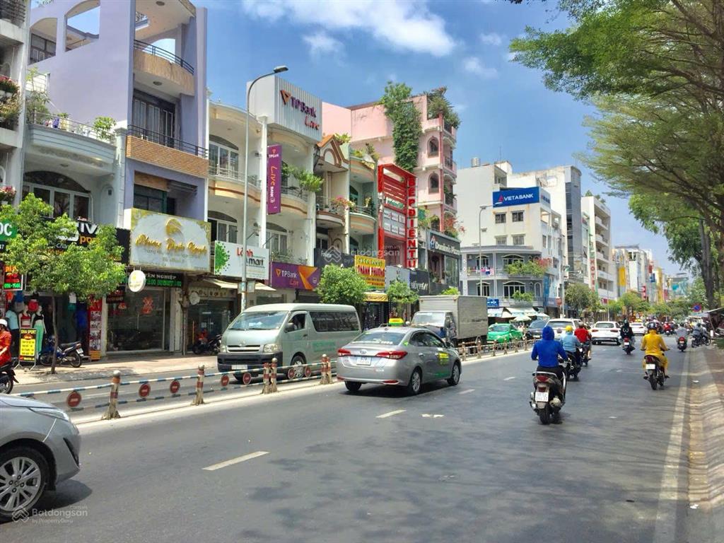 Hot! bán nhà mặt tiền khánh hội, phường 9, quận 4. dt 8,5 x 20m, 5 tầng. hđt 200 tr/th  giá 53 tỷ