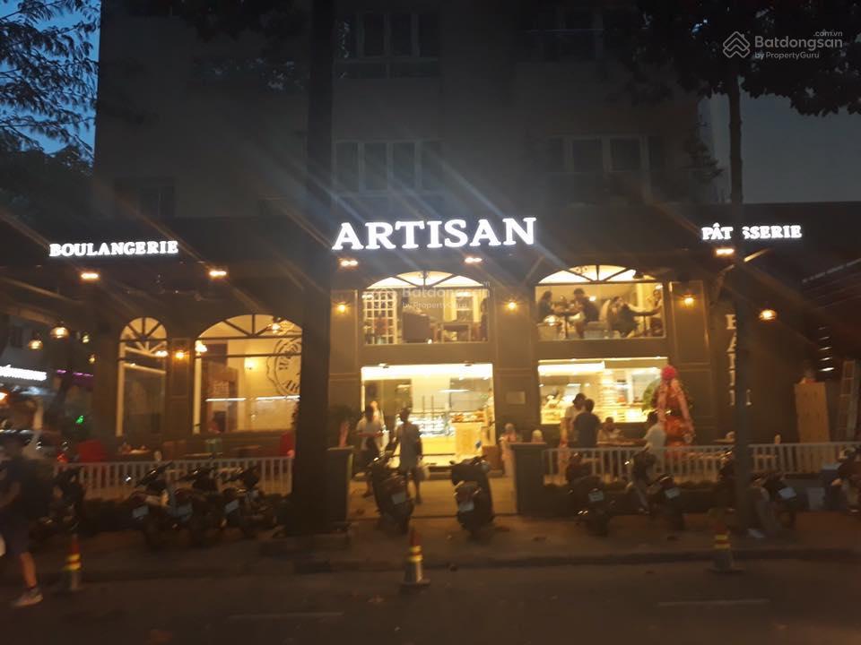 Bán nhà góc 2 mt phú mỹ hưng, tân phong, q. 7, dt 11 x 19m, hầm  5 tầng, hđt 250triệu. giá 58 tỷ