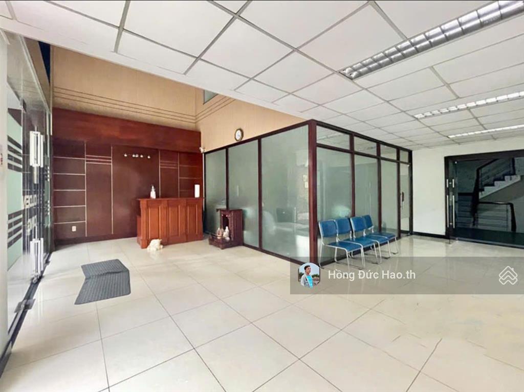 Bán buiding ngay nguyễn văn trỗi, p1, tân bình. dt 17x22m. hầm 10 tầng hđt 500 triệu. giá 200 tỷ