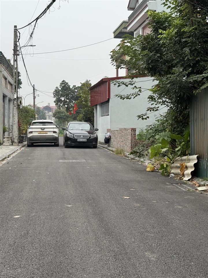 Giãn dân nguyên khê đông anh 122m22 thoáng ô tô tránh 2 bước ra vườn hoa thoáng mát