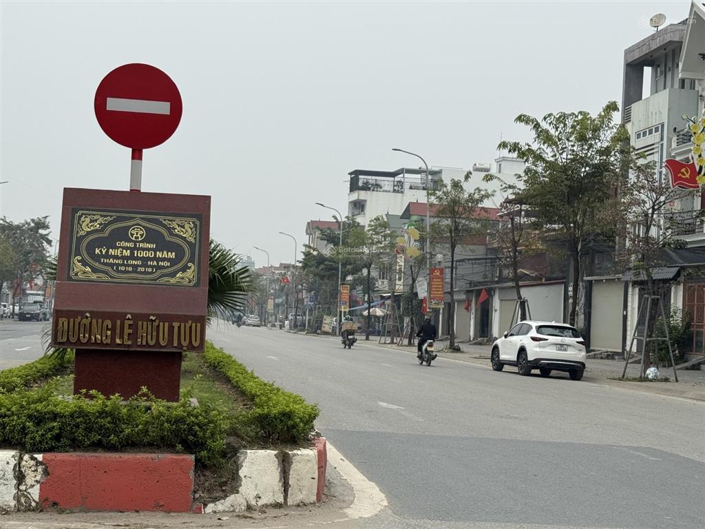 Giãn dân nguyên khê đông anh 122m22 thoáng ô tô tránh 2 bước ra vườn hoa thoáng mát