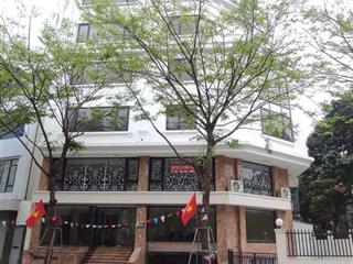 Toà văn phòng mặt phố phạm văn đồng, 207m2, 8 tầng, lô góc, vỉa hè rộng, kinh doanh, giá 70 tỷ