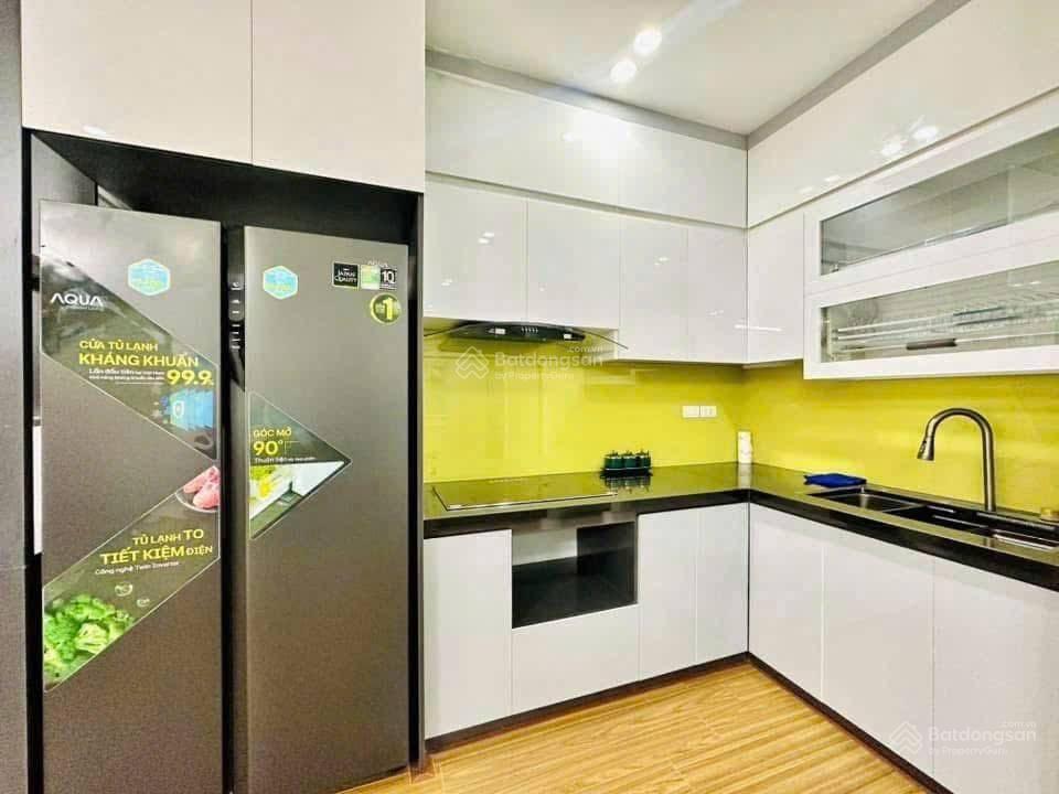 Bán nhà phố giảng võ, 53m2, 6 tầng thang máy, mặt tiền 5m, ngõ trước nhà ô tô tránh, đẹp long lanh