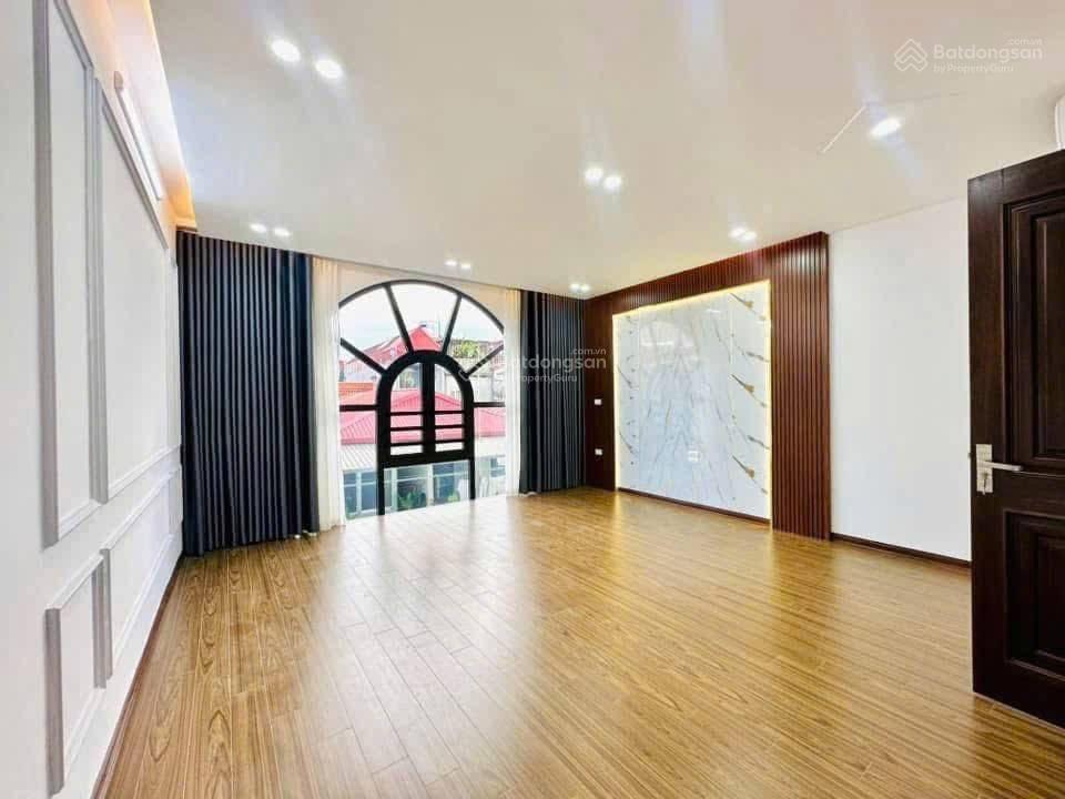 Bán nhà phố giảng võ, 53m2, 6 tầng thang máy, mặt tiền 5m, ngõ trước nhà ô tô tránh, đẹp long lanh