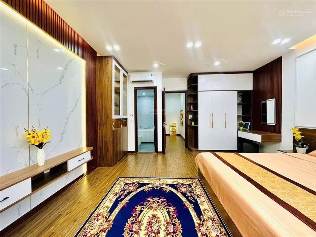 Bán nhà phố giảng võ, 53m2, 6 tầng thang máy, mặt tiền 5m, ngõ trước nhà ô tô tránh, đẹp long lanh