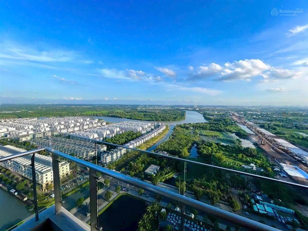 Bán penthouse 220m2 masteri 17,5 tỷ có 4pn, đông nam, view sông
