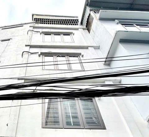 Bán nhà trung tâm quận cầu giấy s= 35m2 mt=6.7m giá chào 7.5 tỷ