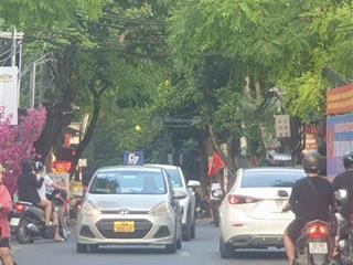 Bán nhà dân xây phúc diễn ô tô đỗ cửa, vào nhà s= 56m2 mt=4.6m giá chào 12.9tỷ.