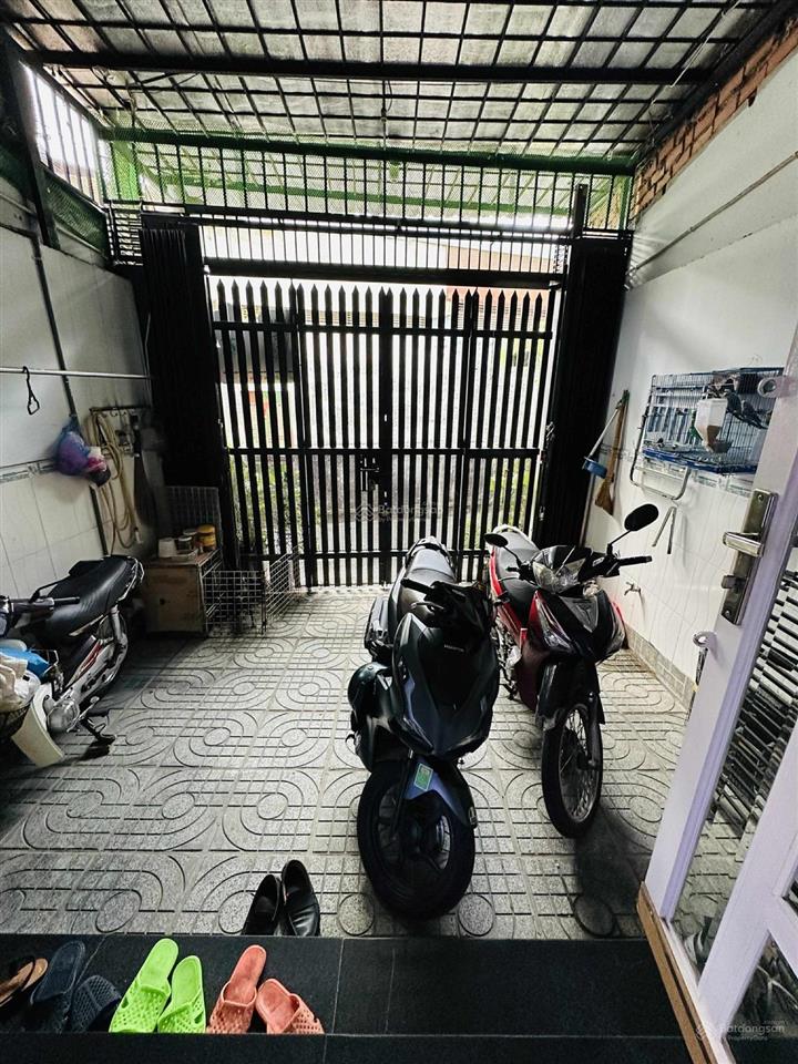 Nhà ngay emart phan văn trị 3pn 3wc 2 mặt hẻm thoáng mát, giá chỉ 8.5 tỷ