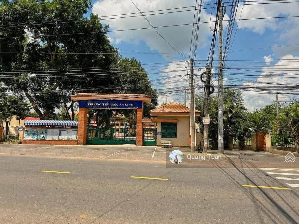 Cần bán 434,3m² đất thổ cư mặt tiền đường dh504, khu dân cư hiện hữu, sầm uất, shr