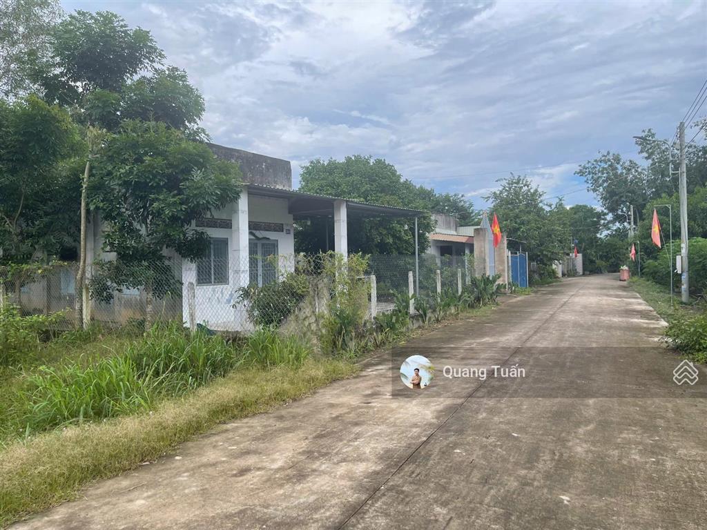 Cần bán lô đất 345,4m2 gần chợ an linh, dân cư đông, giá 450 triệu còn thương lượng, sổ hồng riêng