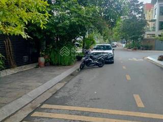 Bán biệt thự tt2 cổ nhuế 112 m2 4 tầng mặt tiền 7,5 m oto tránh chưa tới 23tỷ