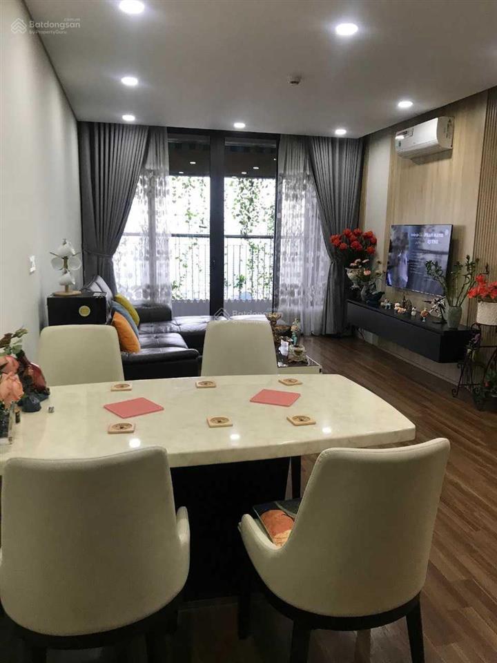 Chính chủ cần bán căn hộ 72m2 chung cư 90 nguyễn tuân, bc đn full nội thất giá nhỉnh 6 tỷ