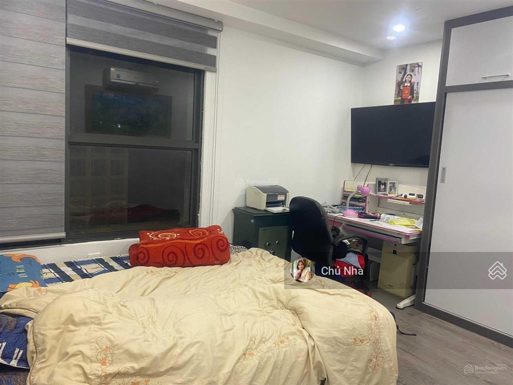 Chính chủ cần bán căn 55m2 starcity lê văn lương, 2 phòng ngủ, full nội thất, giá 5 tỷ