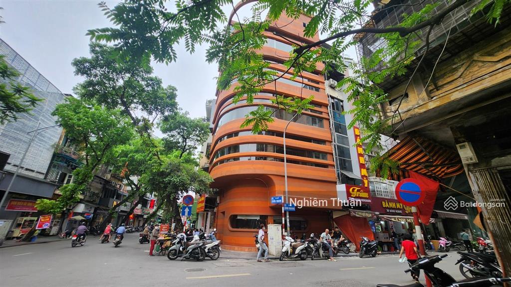 Chính chủ bán nhà mặt phố đình ngang, hoàn kiếm, hà nội. 80m2, 8 tầng, có hầm, mt 6m. nhỉnh 60 tỷ