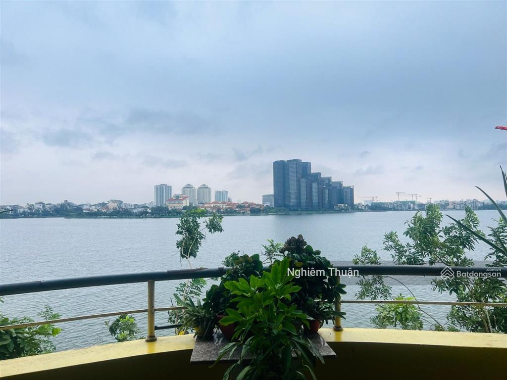 Bán nhà mặt phố nhật chiêu, tây hồ. view hồ tây, 90m2, 6 tầng thang máy + hầm, vỉa hè rộng giá tốt