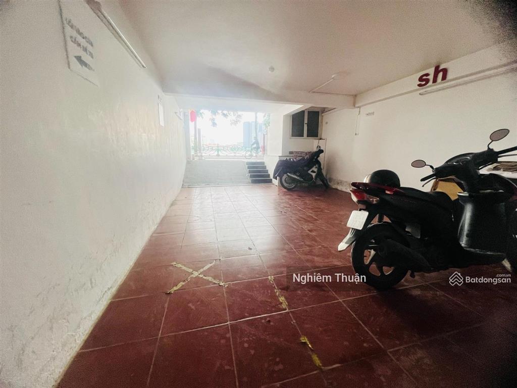 Bán nhà mặt phố nhật chiêu, tây hồ. view hồ tây, 90m2, 6 tầng thang máy + hầm, vỉa hè rộng giá tốt