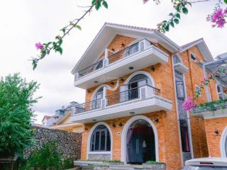 Siêu phẩm đầu tư 3 căn villa horizon đà lạt, 25 phòng, có coffee  giá chỉ 46 tỷ