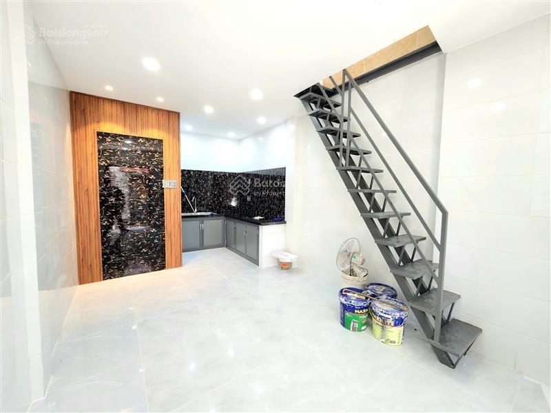 Chỉ 2.8 tỷ có nhà trung tâm gò vấp, quang trung p10, nhà mới 2tầng rộng 24m2, hẻm thông 4m