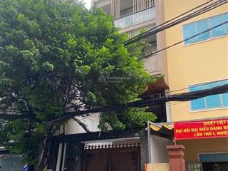 Mặt tiền số nguyễn đình khơi p4 q. tb dt 5.2 x 25m kc hầm 6 lầu  thang máy. giá 32 tỷ