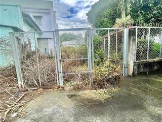 Đứa em cần tiền xây nhà bán 115m thổ cư xã phú đông, (5*22m) giá 1ty220trieu kế chợ  0906 949 ***