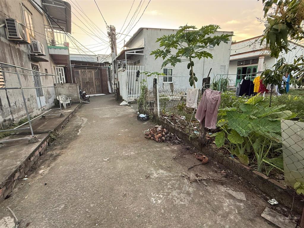 Người cô cần bán gấp 328m thổ cư xã phú đông cách võ thị sáu 30m kính dân giá 3.6ty  0906 949 ***