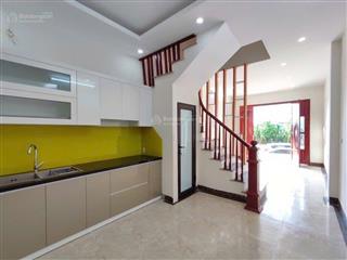 Bán nhà riêng chính chủ tại đồng nhân hoài đức 37m2 x 3t. 3.9 tỷ ô tô qua nhà.
