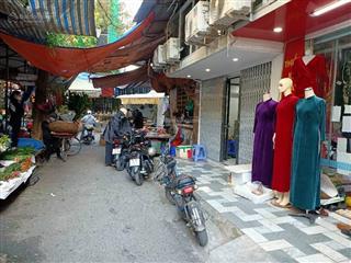 Ô tô tránh kinh doanh đa dạng nhà mặt chợ tam trinh giá chỉ hơn 1 tỷ.