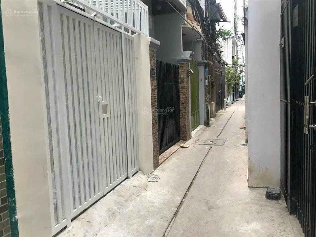 Nhà 5.6 tỷ, 3 lầu đang có hđ thuê 12tr/tháng. diện tích 2.85x10, trong khu vực không còn căn rẻ hơn