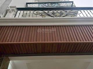 Chỉ nhỉnh 8 tỷ, nhà phố tựu liệt, thanh trì 52m2 x 5t x mt 4,1m, gara ô tô, thang máy, kinh doanh