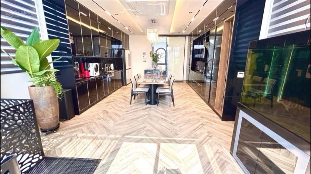 Bán nhà phạm tuấn tài, gara ôtô tránh, vào nhà, 65m2, mt 5m, 7 tầng thang máy, tầm tiền 23 tỷ sổ đỏ