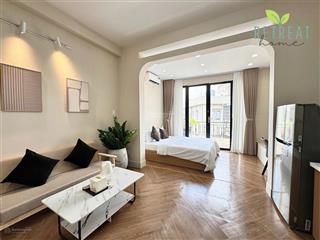 Căn hộ cao cấp  studio ban công máy giặt riêng  free dọn phòng, thang máy, bảo vệ ngay hà đô