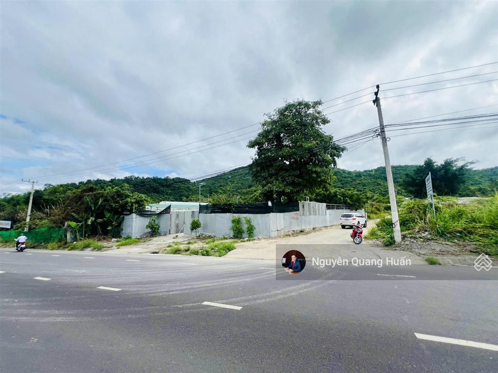 Lô góc 2 mặt tiền đẹp đường 2/4 nha trang giá đầu tư chỉ 23tr/m2