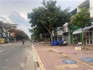 Căn nhà 3 tầng 1 tum mặt tiền nguyễn thiện thuật phường thắng nhất giá thương lượng tốt