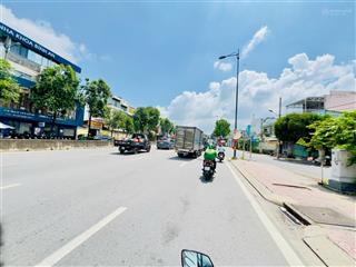 70m2 đất kdc sát phạm văn đồng đường nhựa vỉa hè 7m điện âm cách mặt tiền 10m đường thông tứ hướng