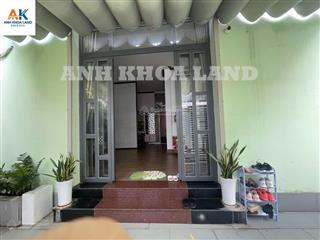 Giảm mạnh bán gâp lô góc 2 mặt tiền có nhà sân vườn kiên cốthích hợp xây biệt thự, chdv9m x 15m