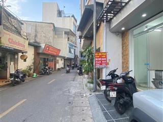 Cửa hàng mặt phố chùa quỳnh gần trường phố to kinh doanh gì cũng tiện  chính chủ