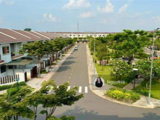 Nhà phố hướng tây sổ sẳn giá chỉ 3ty050